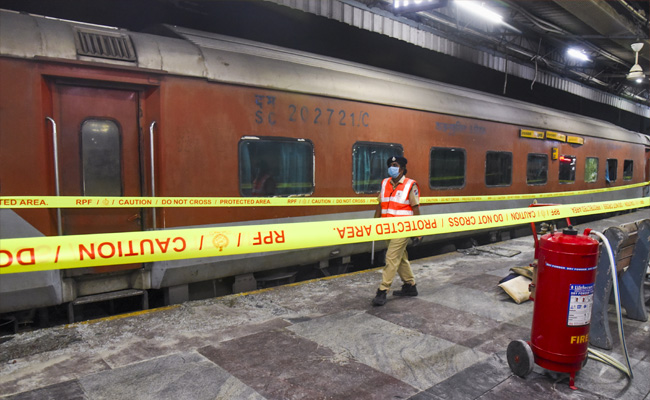 Fire in stationary coach of Hyderabad-Jaipur Special Train; no casualties